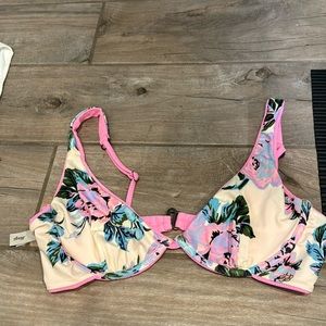 Maaji size large floral bikini top